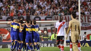 Los jugadores de Boca recordaron cantando el paso de River por la B Nacional