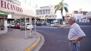 Paraná: el adiós a un Canario que se llevó el confinamiento sin sentido