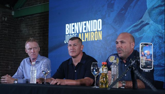 El día que el presidente Belloso presentó a Almirón dijo que el clásico es un campeonato aparte.