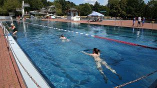 Las mujeres podrán nadar en topless en las piscinas de Berlín