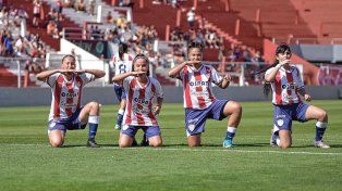 Las chicas de Unión vencieron a Lanús en la ida y sueñan con el ascenso