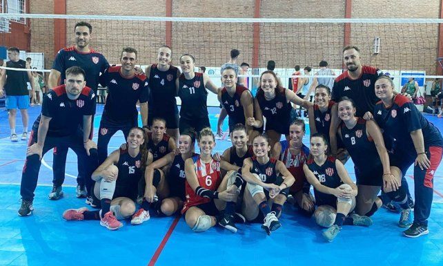 Unión ganó un partido muy importante en la Liga Femenina en cancha de Villa Dora.