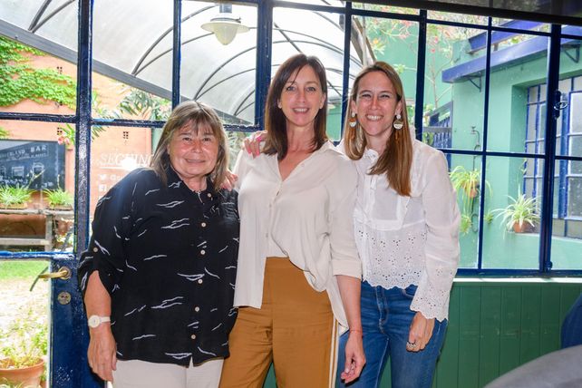 Beatriz Suarez, Paola Brussa y Mariel Rialp