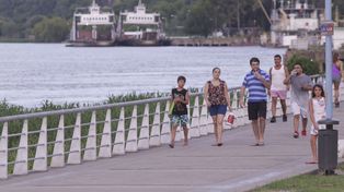 El río Paraná desde la costanera.&nbsp; 