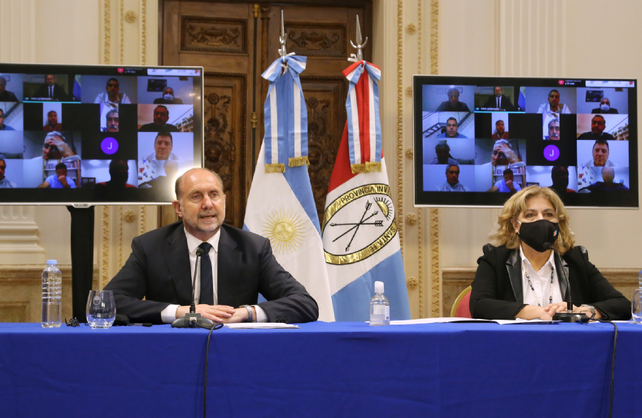 Los bares y restoranes de la ciudad refuerzan el protocolo para no tener que cerrar de noche