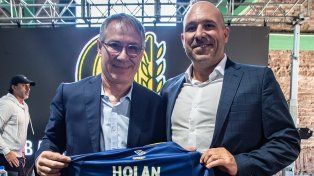Ariel Holan y Belloso, en la presentación del DT de Central.