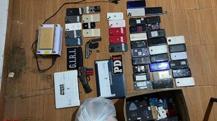 La investigación comenzó a raíz del robo de teléfonos celulares en la zona de GER y siguió con un allanamiento en el que se hallaron 27 aparatos robados en poder de Refojos.