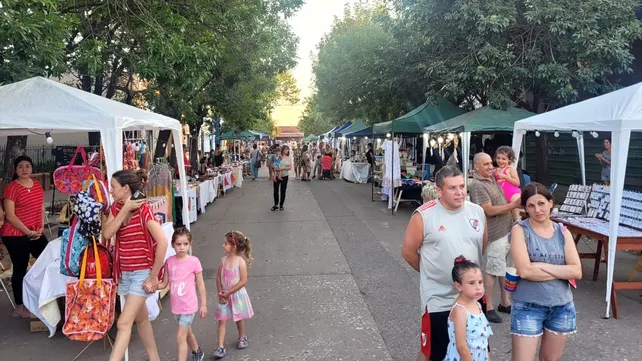 Roldán se prepara para vivir la Feria del Libro 2024 con la consigna Había una vez... Un mundo de emociones