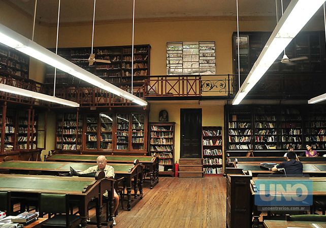 La Biblioteca Popular de Paraná adquirió más de 900 libros nuevos