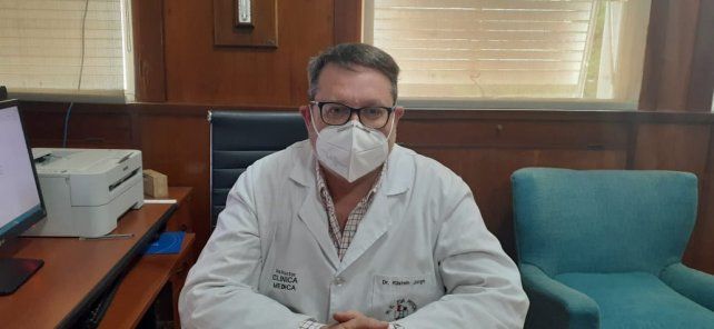 El director del Eva Perón, también a cargo del hospital modular, Jorge Kilstein.