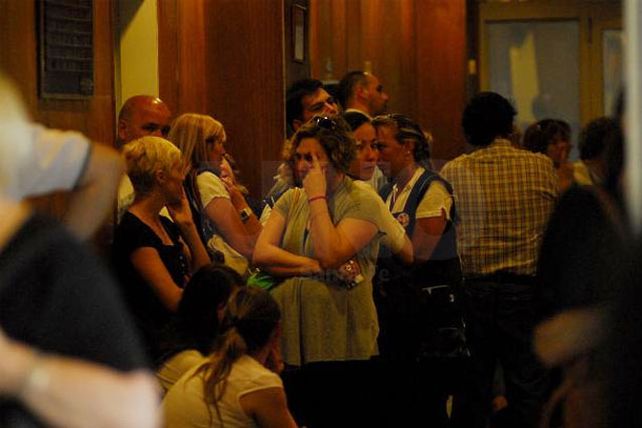 Dolor y silencio en el último adiós a la pequeña Serena Martínez