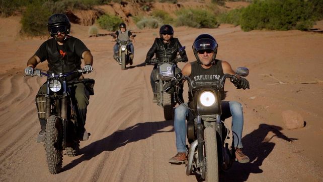 Totalmente poseídos, una road movie con el rock como bandera