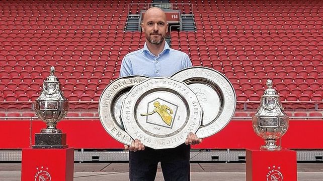 Manchester United confirmó la llegada del neerlandés Erik Ten Hag como nuevo entrenador.&nbsp;