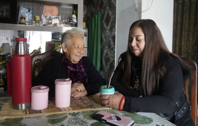 Madre e hija terminaron juntas en secundario en el programa Otra Vuelta. Eliana y Rosa