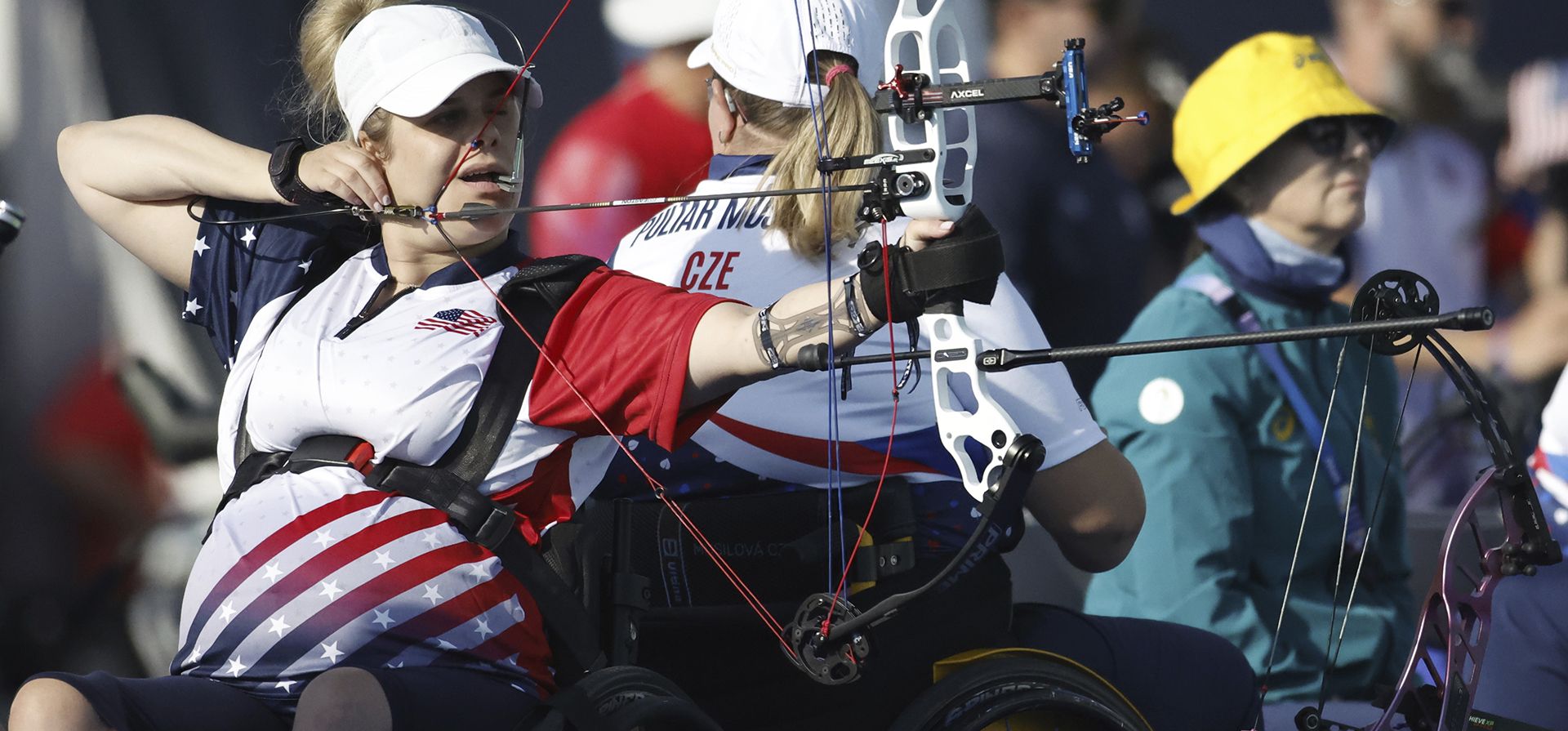 El arquero estadounidense Tracy Otto se prepara para disparar durante los Juegos Paralímpicos de París el jueves 29 de agosto de 2024. (Foto AP/Felix Scheyer) El arquero estadounidense Tracy Otto se prepara para disparar durante los Juegos Paralímpicos de París el jueves 29 de agosto de 2024. (Foto AP/Felix Scheyer)