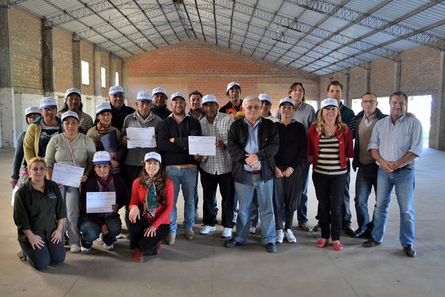 Capacitaron a pescadores en Santa Rosa de Calchines