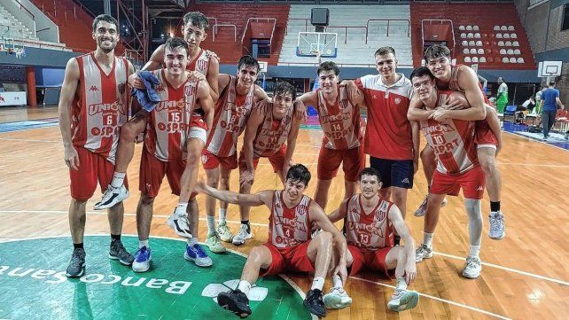 Unión A consiguió su segunda victoria en el Torneo Oficial al superar a Sanjustino en el Malvicino. Unión A consiguió su segunda victoria en el Torneo Oficial al superar a Sanjustino en el Malvicino.