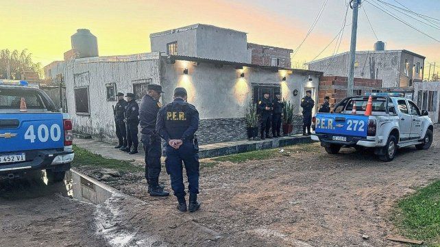 Personal policial intervino tras una denuncia por parte de la damnificada a quien le retuvieron su plástico.