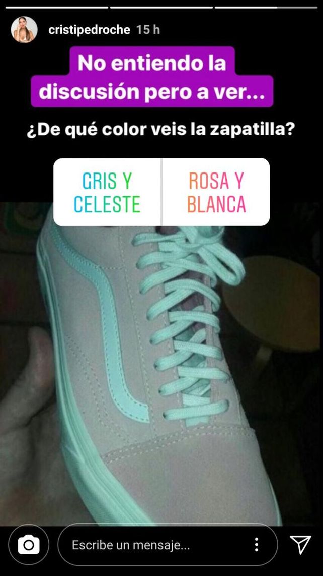 Se volvió viral el interrogante sobre si el color de las zapatillas es rosa o gris