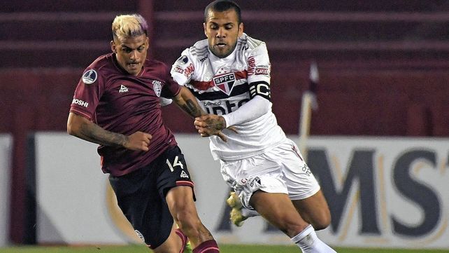 Lucas Vera rescindió con Lanús para irse a jugar a la máxima categoría de Rusia.