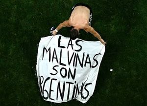 El gobierno inglés contesta y reclama: El Mundial no será nuestro, pero las Falklans sí