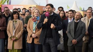 Pullaro ofreció el modelo Santa Fe como un camino alternativo a Milei
