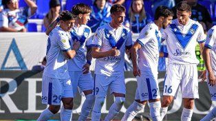 Vélez venció a Platense y se afirma como líder del Grupo A
