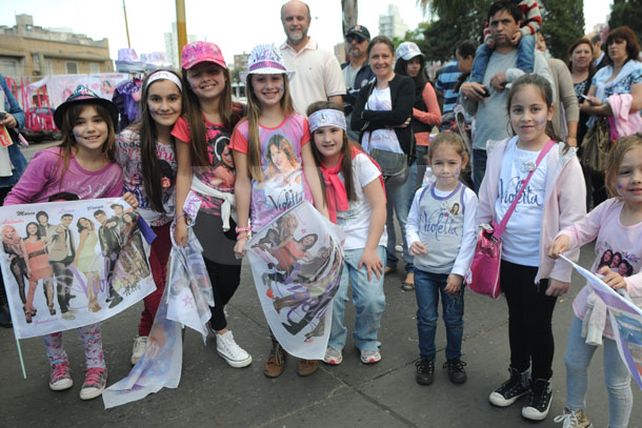 El fenómeno de Violetta llegó y arrasa en Santa Fe