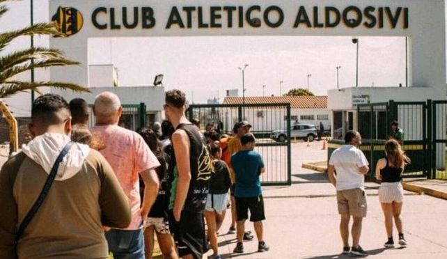 Los simpatizantes de Aldosivi también tenían mucha expectativa por viajar a Rosario.