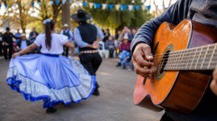 Artistas locales participarán de una nueva edición de la Peña Celeste y Blanca