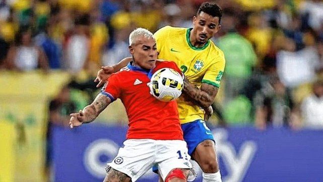 Brasil ya clasificado recibe a Chile último por las Eliminatorias Sudamericanas Brasil ya clasificado recibe a Chile último por las Eliminatorias Sudamericanas