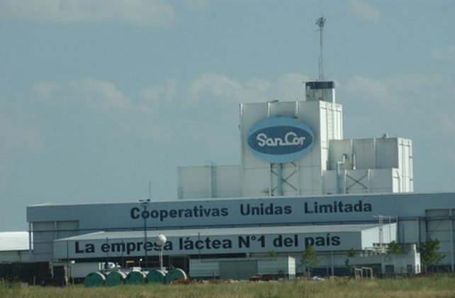 crisis. Sancor vende sus activos a Adecoagro. La cooperativa seguirá sólo con su actividad tambera.