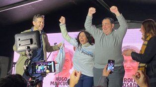 En un clima de algarabía, el ex director del Cullen confirmó que competirá en la interna del 10 de septiembre.