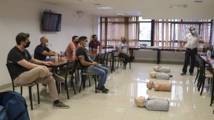 El sindicato está brindando cursos de capacitación en RCP.
