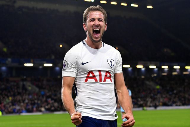 El inglés Harry Kane superó a Leo Messi como máximo goleador de 2017