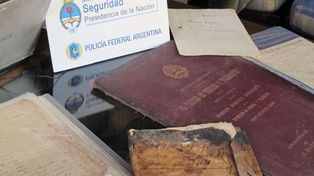 Recuperan documentos de la época de Rosas