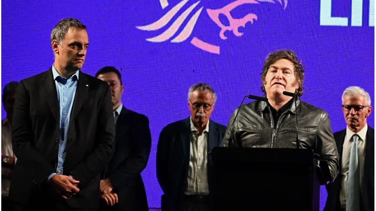 Javier Milei respaldó a Manuel Adorni: Quedó claro que no mintió