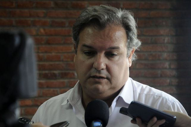 REUNION DE CIANCO CON LIFCHITZ EMILIO JATON Y PABLO FARIAS EN EL MINISTERIO DE AGUAS