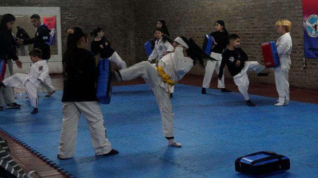 Otras disciplinas. La pelota es el centro de todo en Sparta pero en el club se practican también otras disciplinas que prender mucho como las de artes marciales.. 