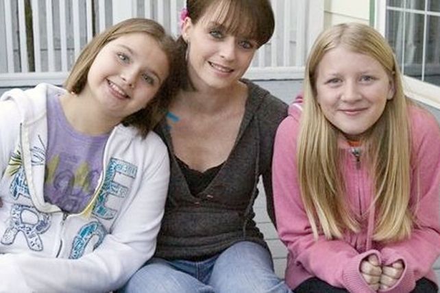 Increíble historia real: nena salvó a su mamá gracias a tácticas que aprendió en la TV