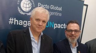 A la izquierda, el secretario general del Sindicato Luz y Fuerza, Alberto Botto.&nbsp;
