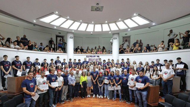 El Concejo Municipal reconoció a selecciones asociativas El Concejo Municipal reconoció a selecciones asociativas