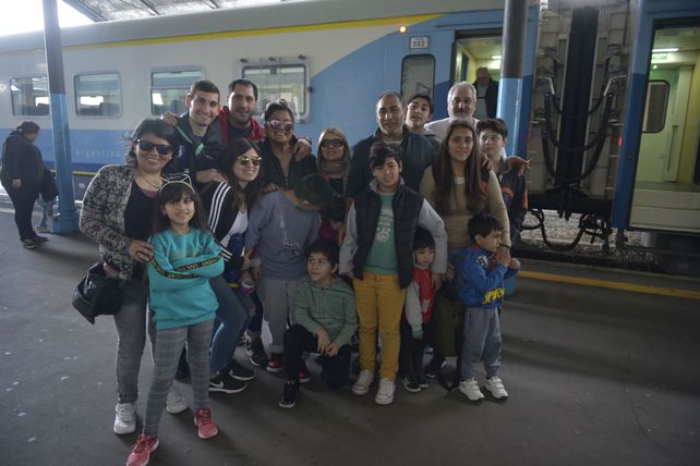 La familia ferroviaria volvió a celebrar el Día del Niño como lo hacía en los años de esplendor de los trenes argentinos.
