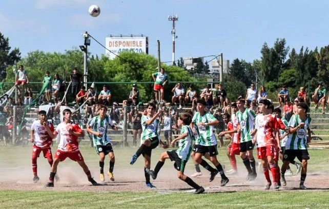 San Telmo y Defensores jugaron muy lindos clásicos de Funes en el inicio de las inferiores.