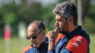 Unión, con una buena y una mala para el debut de Munúa