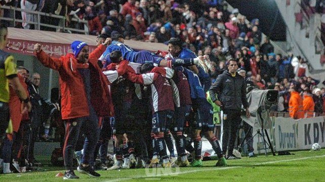 Unión le ganó a Barracas Central y es uno de los punteros