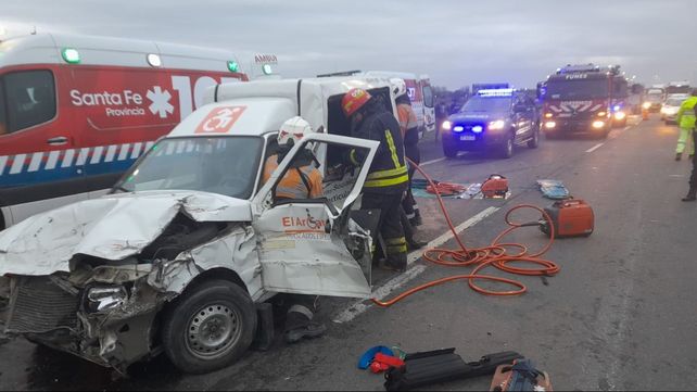 Este lunes se registró un choque múltiple en la autopista a la altura de Funes.