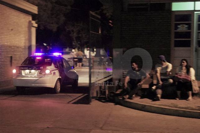 Acribillaron a balazos a un joven en barrio Santa Rosa de Lima