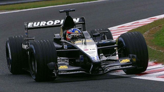 Fernando Alonso y el Minardi de 2001.