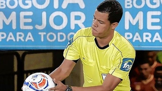 El colombiano John Ospina reemplazará a Rojas en la semi de ida entre Vélez y Lanús por la Copa Sudamericana. 